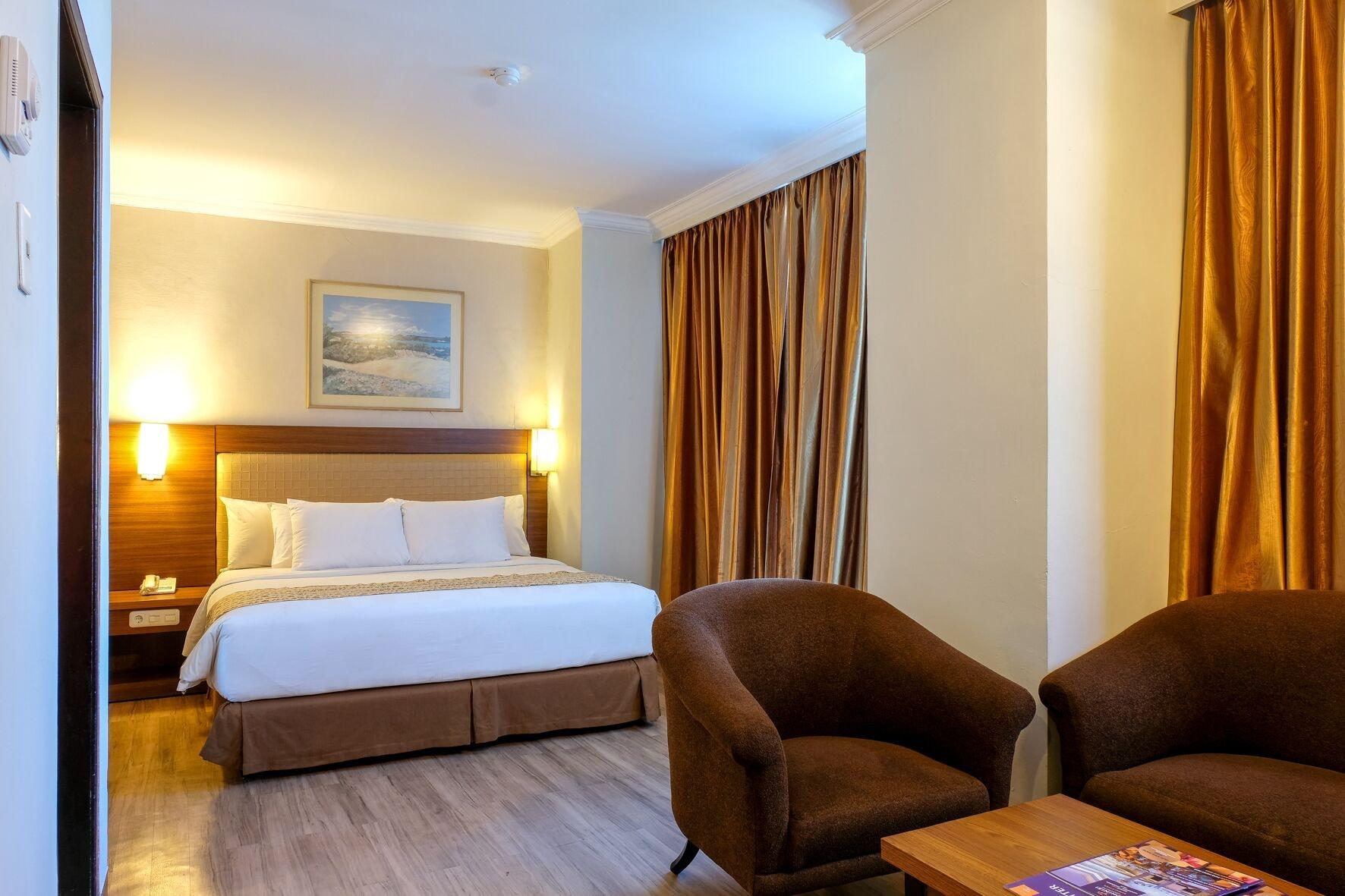 Almadera Hotel Makassar Extérieur photo