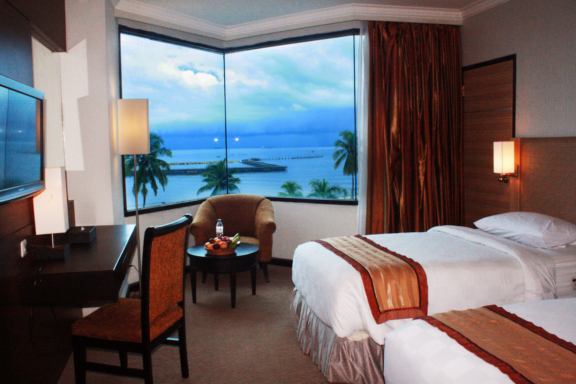 Almadera Hotel Makassar Extérieur photo